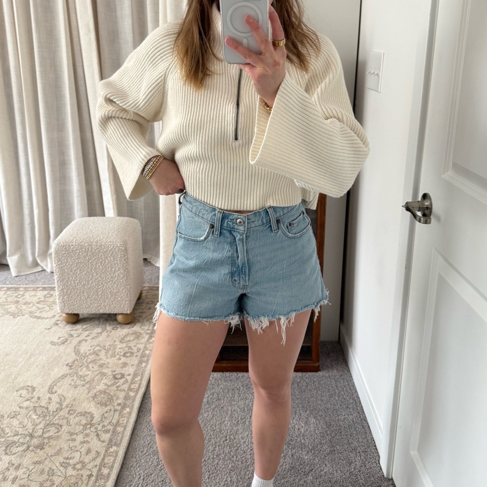 Abercrombie Curve Love Women's Light Blue Denim Shorts